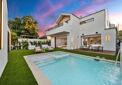 Turf Solutions in Florida | Mr and Mrs Outdoor Living